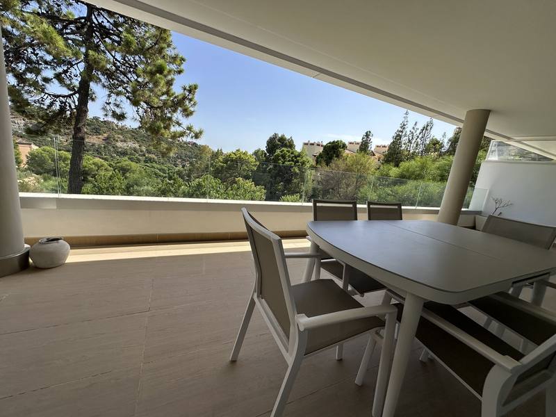 Middle Floor Apartment in Benahavís