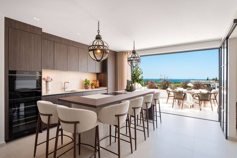 Middle Floor Apartment in The Golden Mile