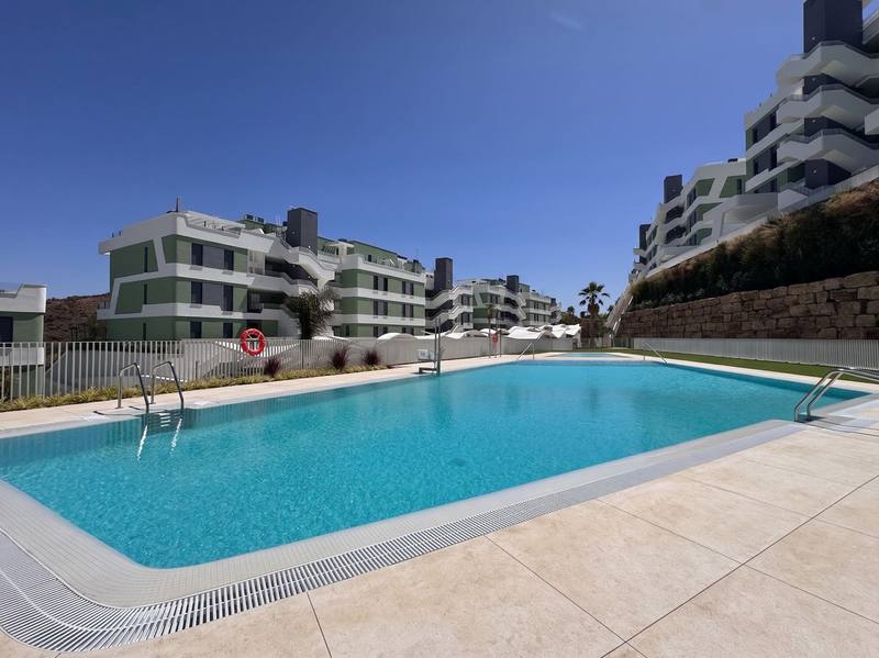 Middle Floor Apartment in Calanova Golf