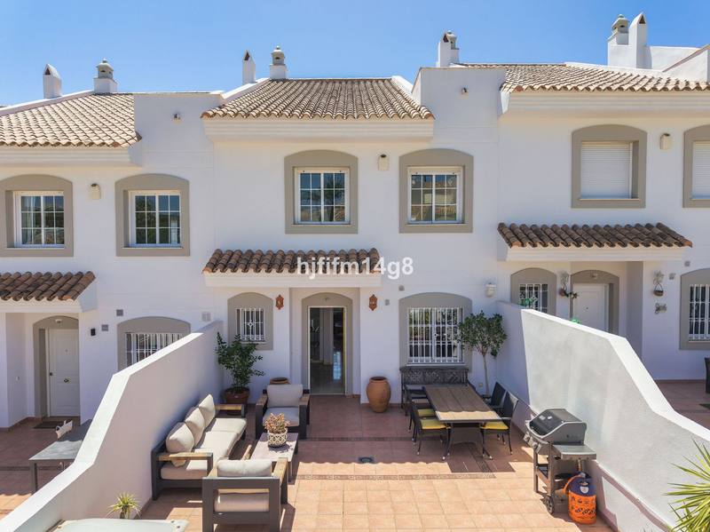 Townhouse in Nueva Andalucía