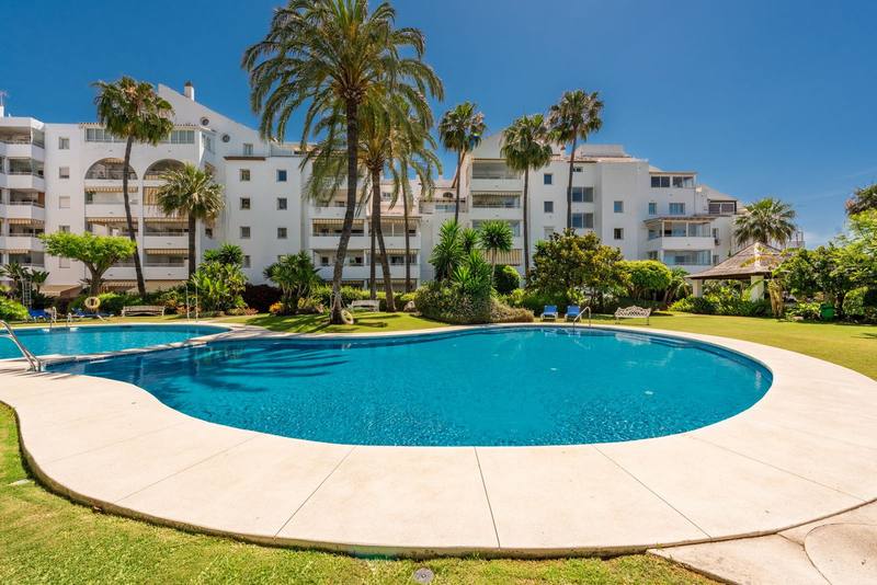 Middle Floor Apartment in Atalaya