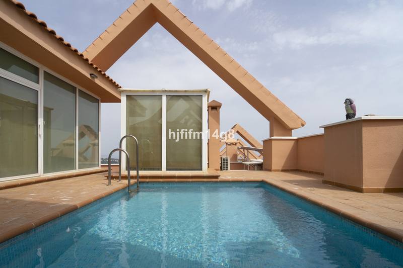 Penthouse in Nueva Andalucía