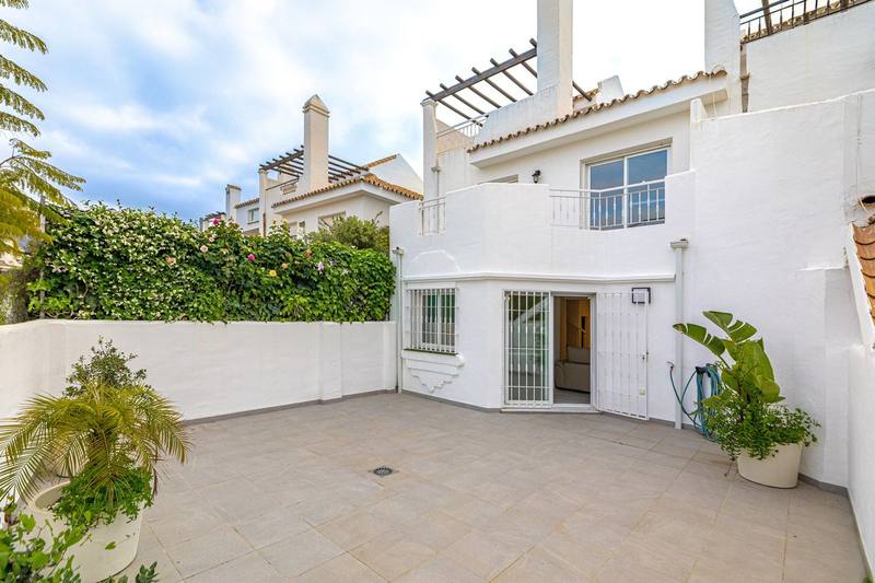 Townhouse in Nueva Andalucía