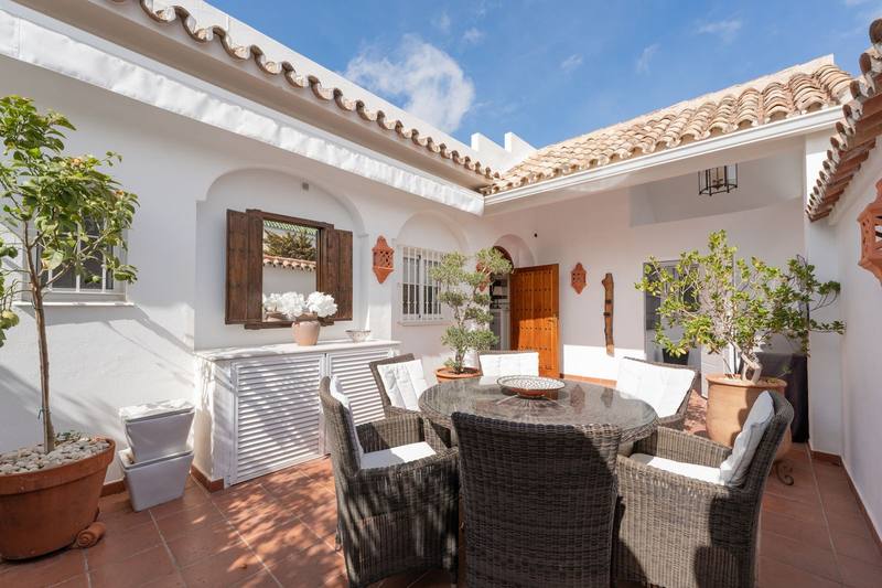 Townhouse in Nueva Andalucía