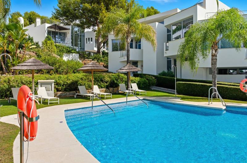 Semi-Detached House in Sierra Blanca