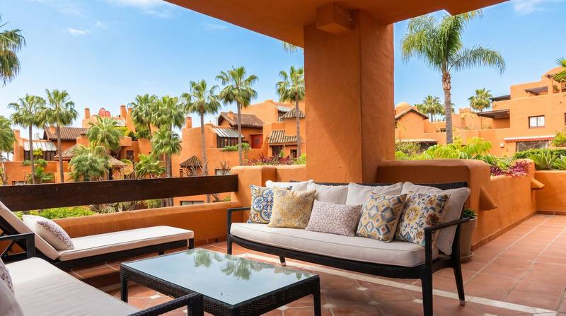 Middle Floor Apartment in Nueva Andalucía