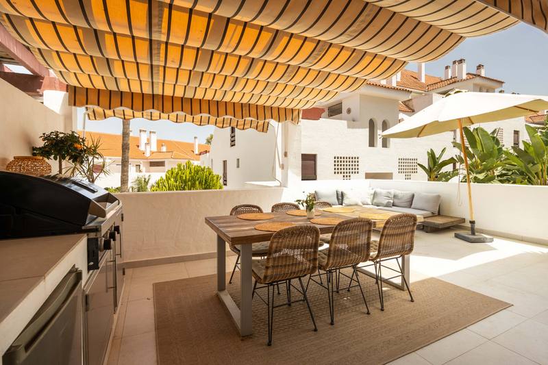 Middle Floor Apartment in Nueva Andalucía