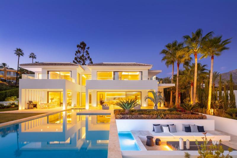 Detached Villa in Nueva Andalucía