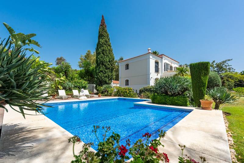 Detached Villa in Nueva Andalucía