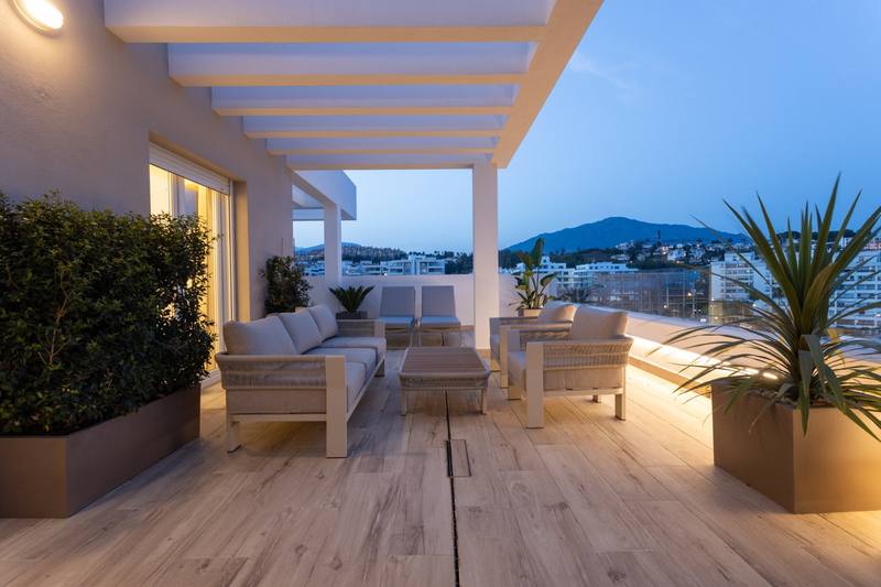 Middle Floor Apartment in Nueva Andalucía