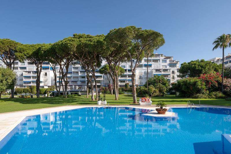 Middle Floor Apartment in Puerto Banús