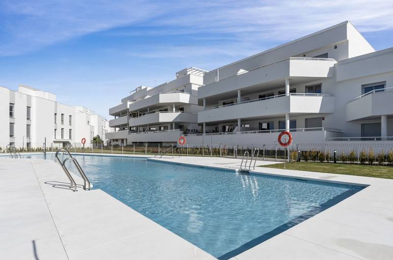 Middle Floor Apartment in Cancelada
