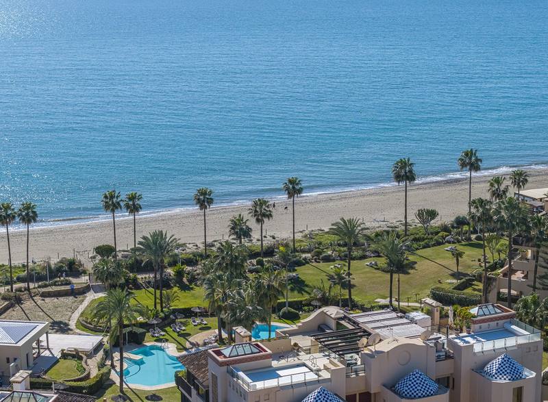 Middle Floor Apartment in Costalita