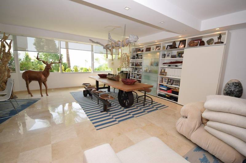 Middle Floor Apartment in Costalita